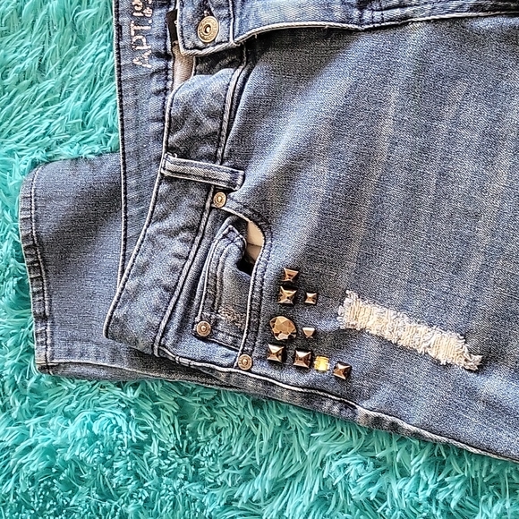 Apt 9 jeweled jeans - Picture 2 of 11